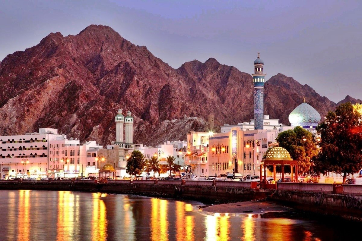 خدمات المستثمرين في عمان